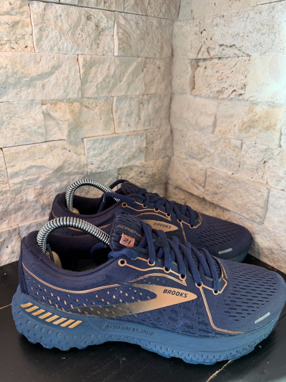 Brooks Adrenaline GTS 21 Running Shies Navy Blue/Copper 1203291B486 Women’s 7.5